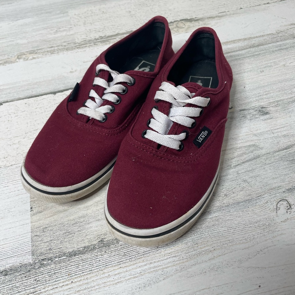 Vans Off The Wall Maroon Lace Up Shoes
